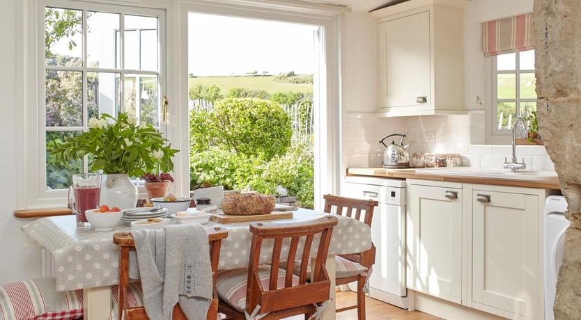 Photo of 3 Bed in Niton