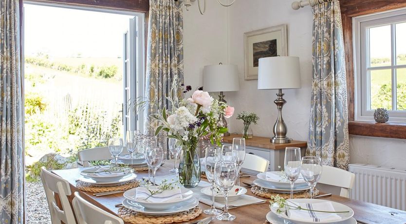 Photo of 3 Bed in Niton