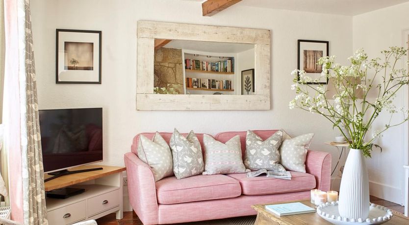 Photo of 3 Bed in Niton