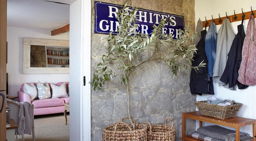 Photo of 3 Bed in Niton