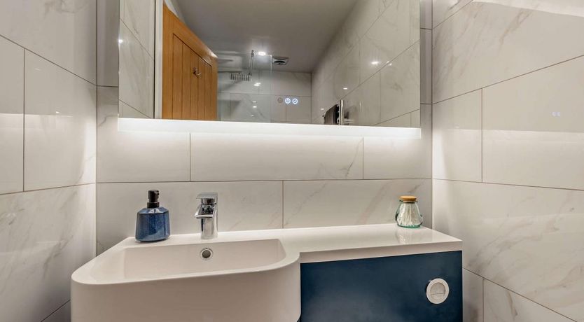 Photo of 2 Bed in Tosside