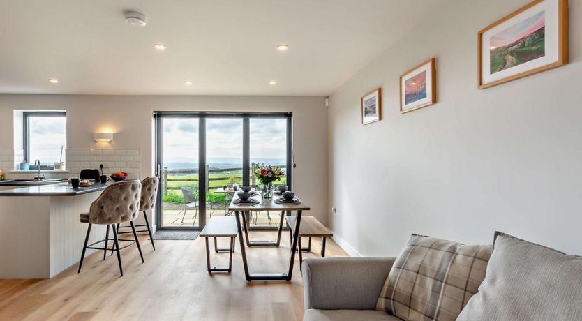 Photo of 2 Bed in Tosside