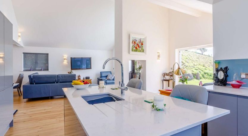 Photo of 4 Bed in Parracombe