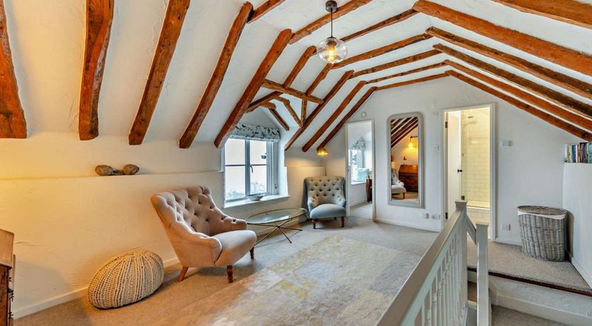 Photo of 5 Bed in Aberdovey