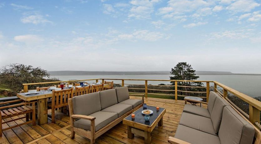 Photo of 5 Bed in Aberdovey