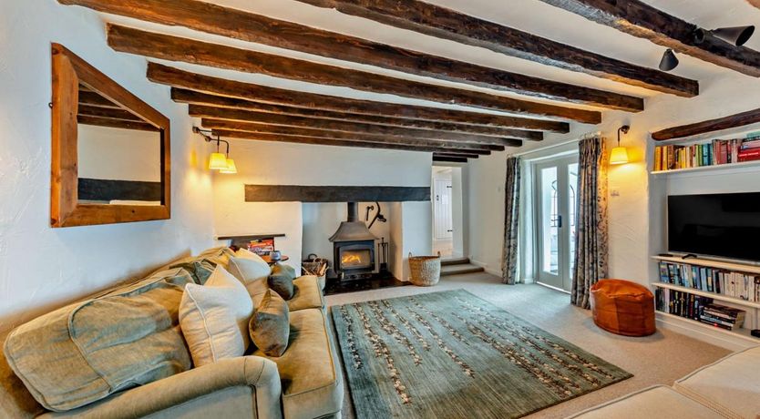 Photo of 5 Bed in Aberdovey