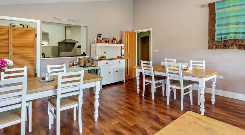 Photo of 5 Bed in Godshill