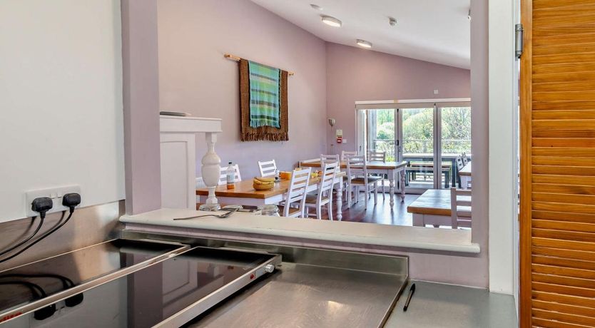 Photo of 5 Bed in Godshill