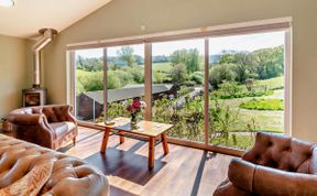Photo of in Godshill (94494)