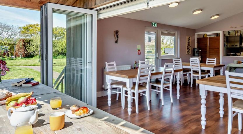 Photo of 5 Bed in Godshill