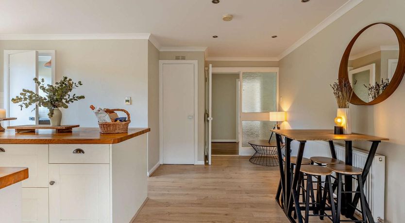 Photo of 5 Bed in Dunbar