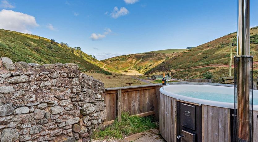 Photo of 5 Bed in Dunbar