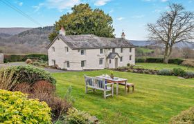 Photo of cottage-in-south-wales-4