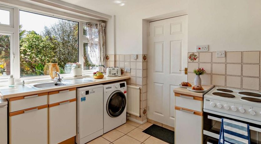 Photo of 2 Bed in Ventnor