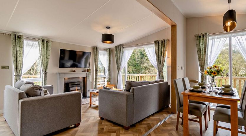 Photo of 2 Bed in Newport