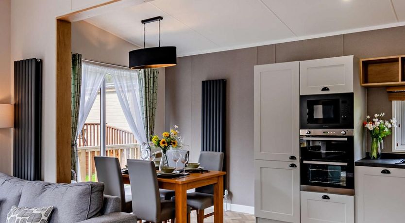 Photo of 2 Bed in Newport