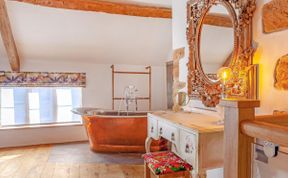 Photo of in Montacute (93149)