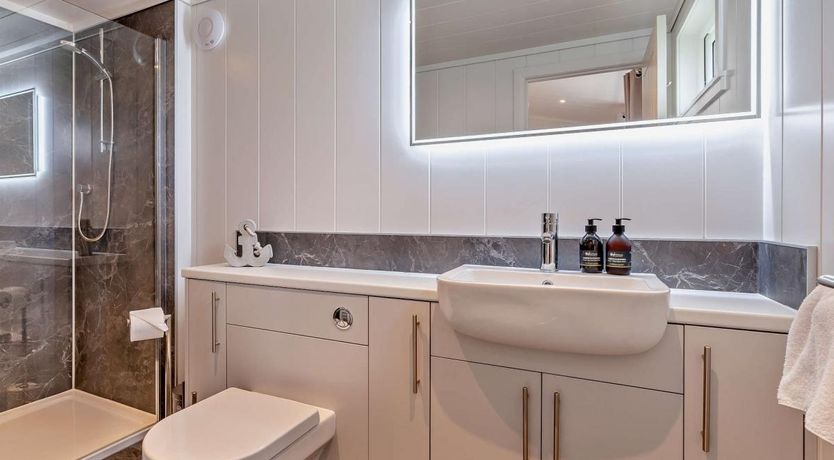 Photo of 2 Bed in St. Andrews