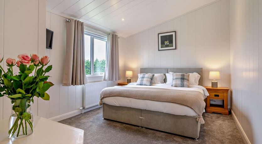 Photo of 2 Bed in St. Andrews