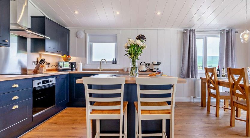 Photo of 2 Bed in St. Andrews