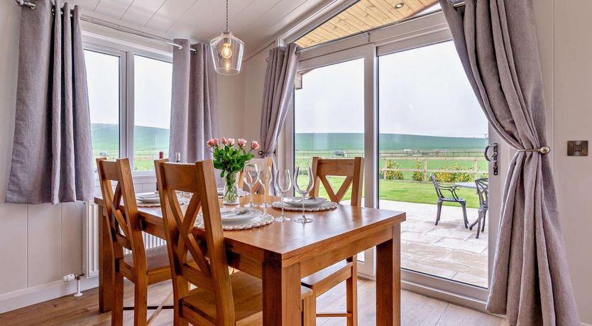 Photo of 2 Bed in St. Andrews