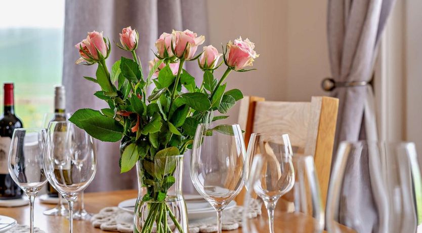 Photo of 2 Bed in St. Andrews