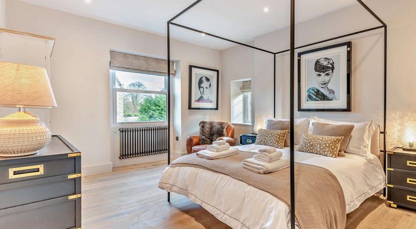 Photo of 2 Bed in Bourton-on-the-Water