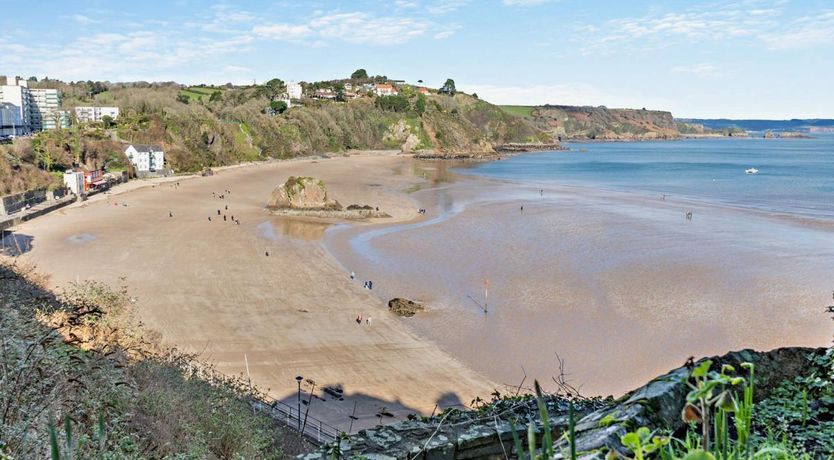 Photo of 2 Bed in Tenby