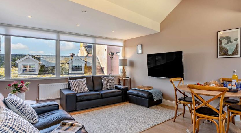 Photo of 2 Bed in Tenby