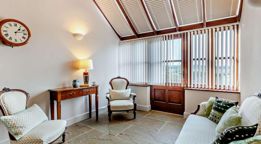 Photo of 4 Bed in Yeovil