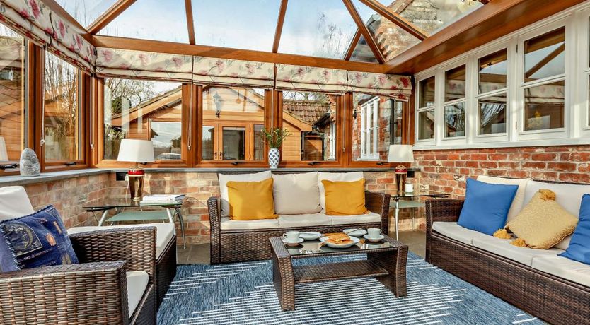 Photo of 4 Bed in North Cadbury