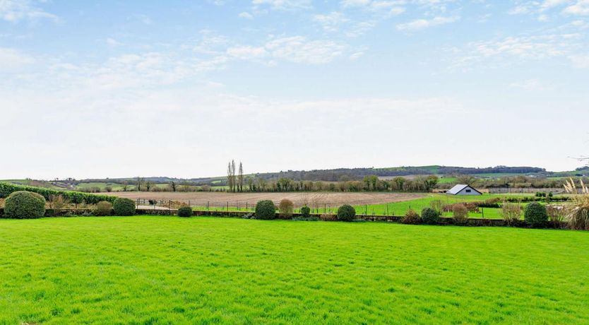Photo of 4 Bed in North Cadbury