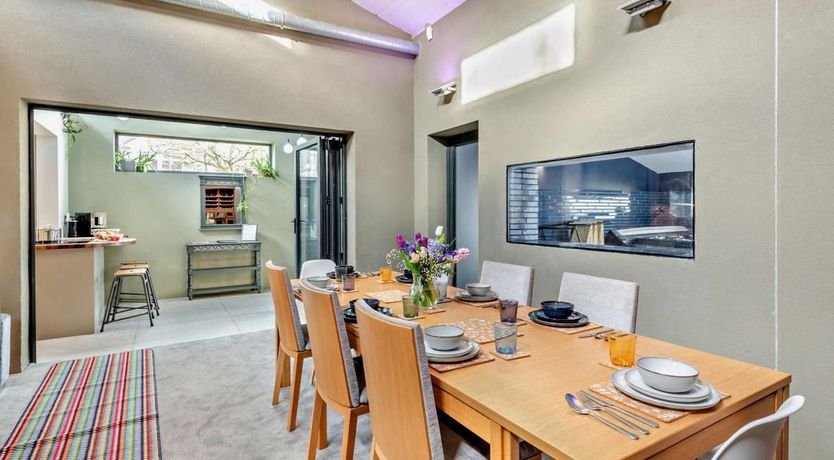 Photo of 3 Bed in Thurlstone