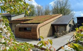 Photo of in Holmfirth  (94342)
