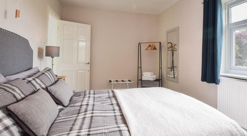 Photo of 3 Bed in Cwmystwyth