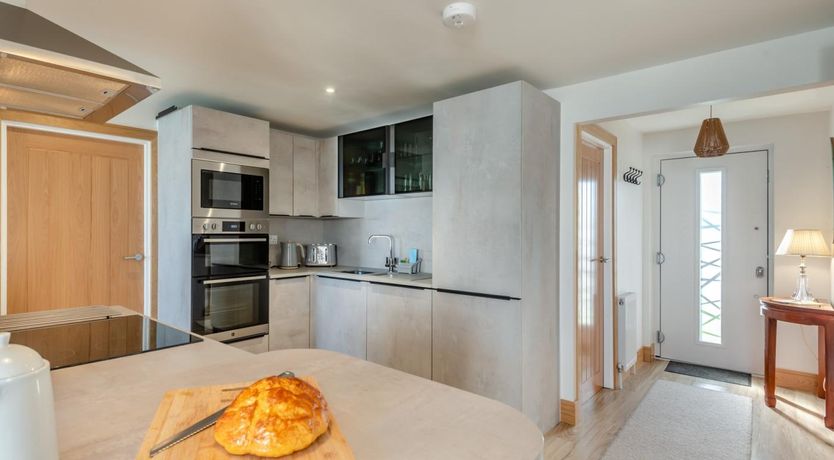 Photo of 5 Bed in Skegness