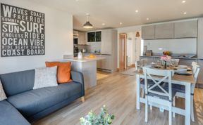 Photo of 5 Bed in Skegness