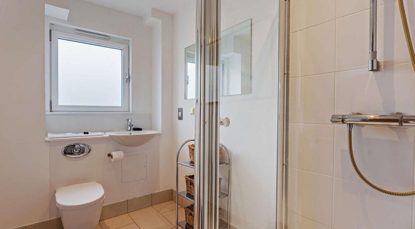 Photo of 4 Bed in Binfield