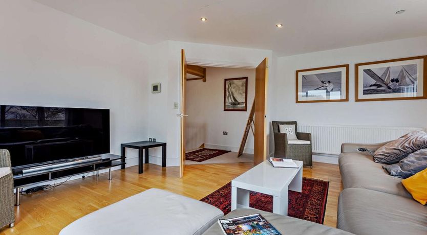 Photo of 4 Bed in Binfield