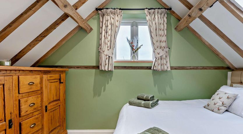 Photo of 3 Bed in Linley Brook