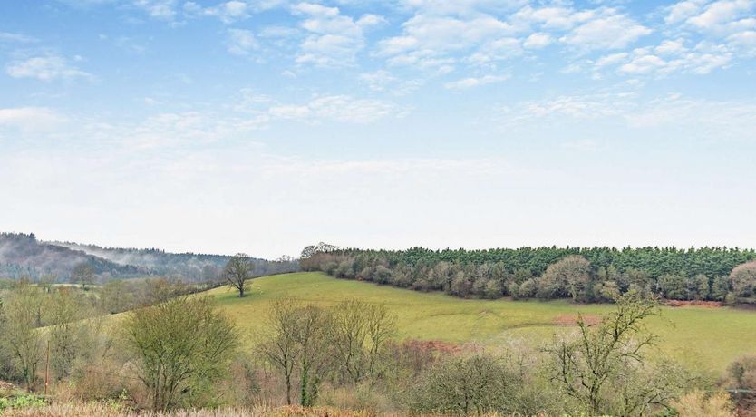 Photo of 3 Bed in Linley Brook