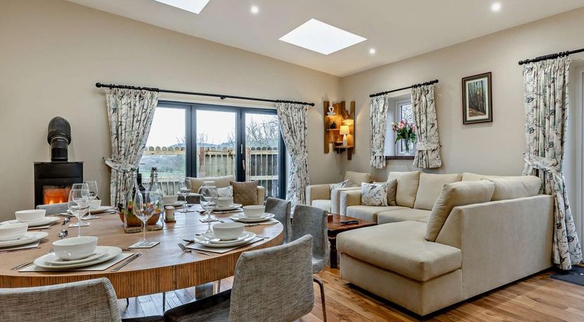 Photo of 3 Bed in Linley Brook