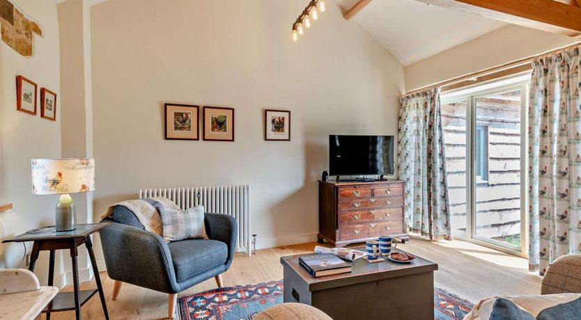Photo of 1 Bed in Stoke Abbott