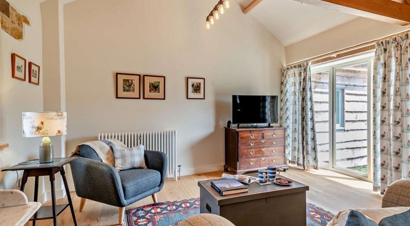 Photo of 1 Bed in Stoke Abbott