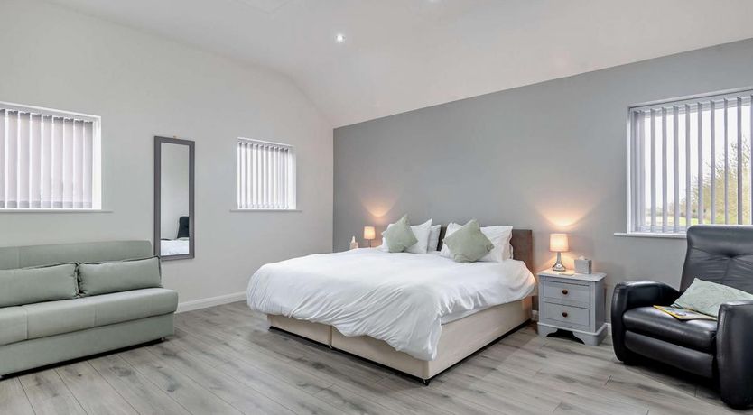 Photo of 4 Bed in Branston