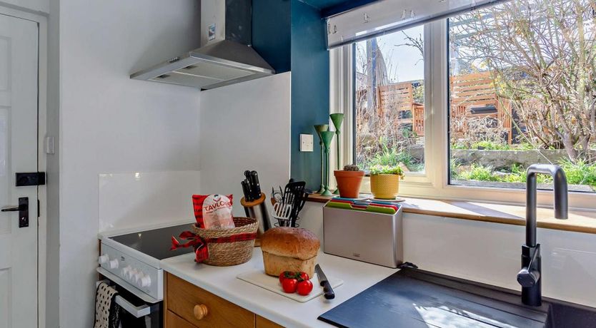 Photo of 1 Bed in Cullen