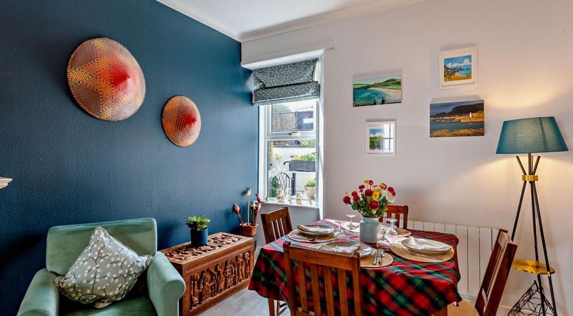 Photo of 1 Bed in Cullen