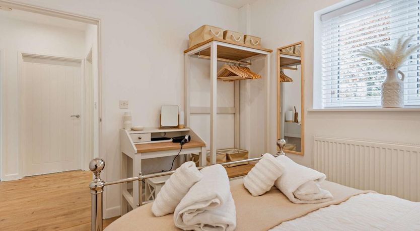 Photo of 2 Bed in Portland