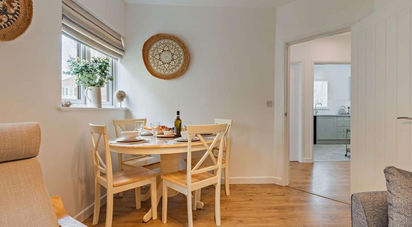 Photo of 2 Bed in Portland