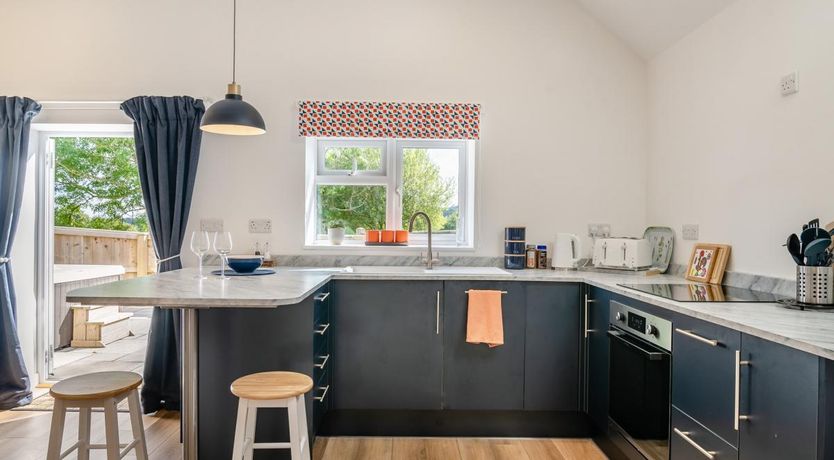 Photo of 1 Bed in Buckland St Mary